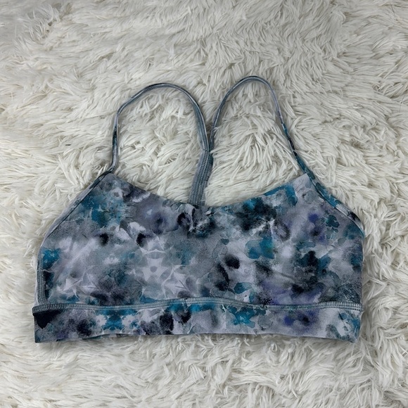 🔥$SALE$🔥Lululemon Flow Y Bra Nulu *Light Support, A–C Cups Kaleidofloral Multi - Picture 1 of 4